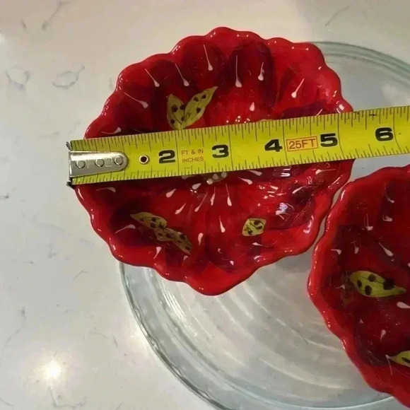 LG Dining Holiday Collection two poinsettia bowls - Picture 8 of 9